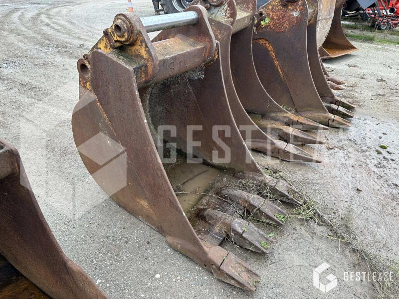 GODET LIEBHERR SW48 760 MM - Balde escavadora: foto 1 GODET LIEBHERR SW48 760 MM - Balde escavadora: foto 1