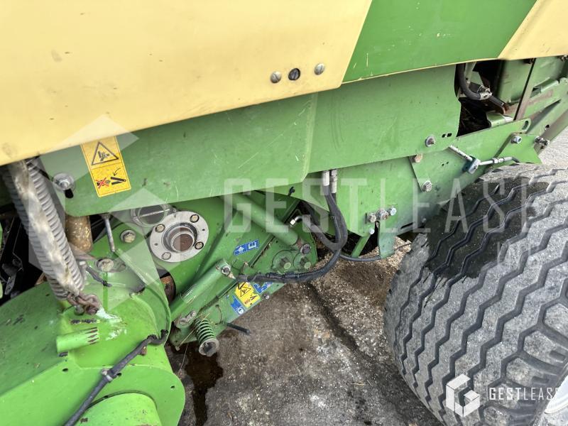 Enfardadeira de fardos redondos Krone COMPRIMA V 150 XC: foto 16 Enfardadeira de fardos redondos Krone COMPRIMA V 150 XC: foto 16