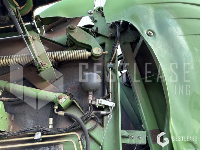 Krone COMPRIMA V 150 XC - Enfardadeira de fardos redondos: foto 5 Krone COMPRIMA V 150 XC - Enfardadeira de fardos redondos: foto 5