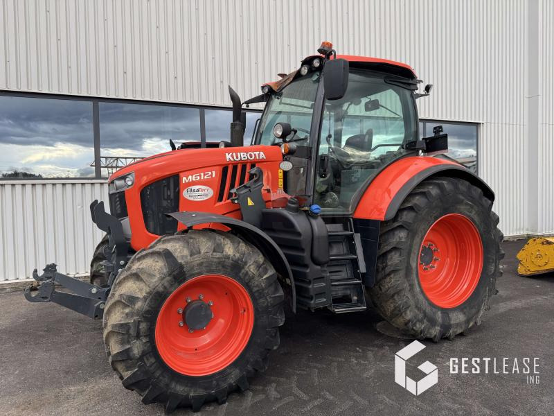 Kubota M6121 - Trator: foto 1 Kubota M6121 - Trator: foto 1