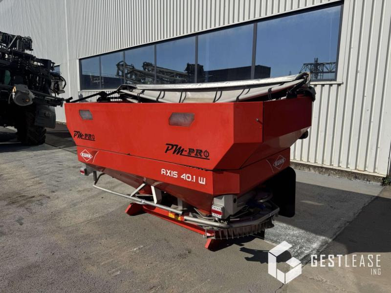 Kuhn AXIS 40.1 W - Distribuidor de fertilizantes: foto 2 Kuhn AXIS 40.1 W - Distribuidor de fertilizantes: foto 2