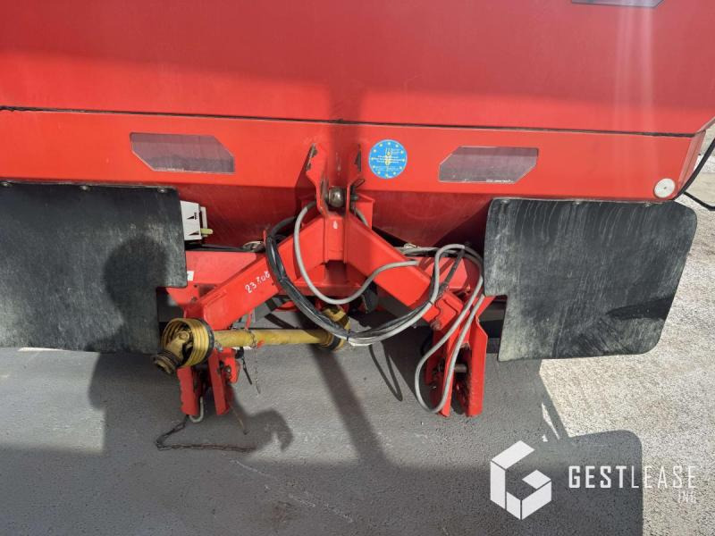 Kuhn AXIS 40.1 W - Distribuidor de fertilizantes: foto 5 Kuhn AXIS 40.1 W - Distribuidor de fertilizantes: foto 5