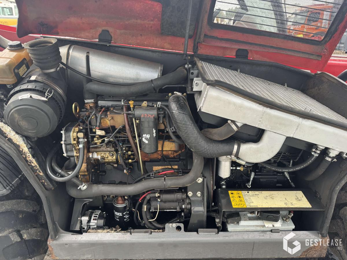 MASSEY FERGUSON 9407 - Empilhador retráctil: foto 5 MASSEY FERGUSON 9407 - Empilhador retráctil: foto 5