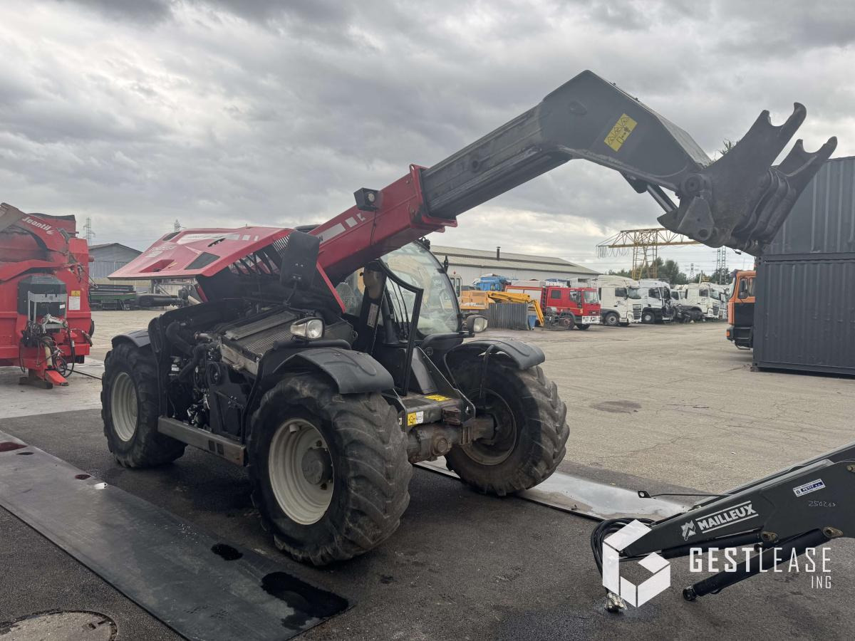 MASSEY FERGUSON TH 708 L - Empilhador retráctil: foto 4 MASSEY FERGUSON TH 708 L - Empilhador retráctil: foto 4