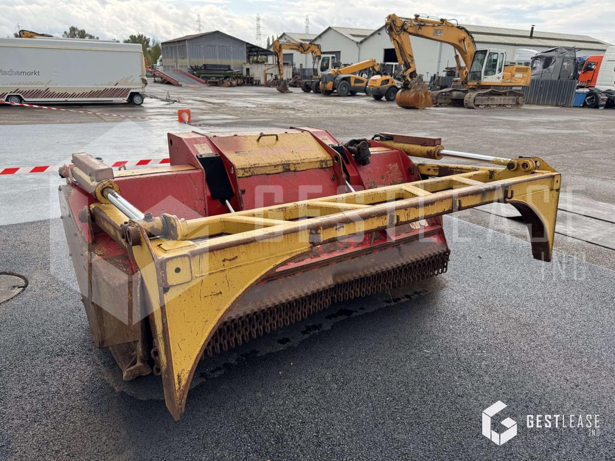 SEPPI STARFORST 225 - Triturador florestal: foto 1 SEPPI STARFORST 225 - Triturador florestal: foto 1