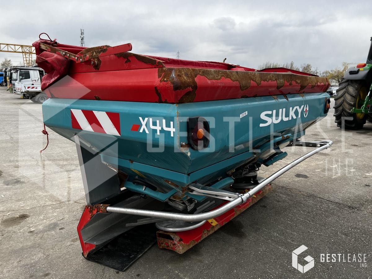 Sulky x44 - Distribuidor de fertilizantes: foto 3 Sulky x44 - Distribuidor de fertilizantes: foto 3