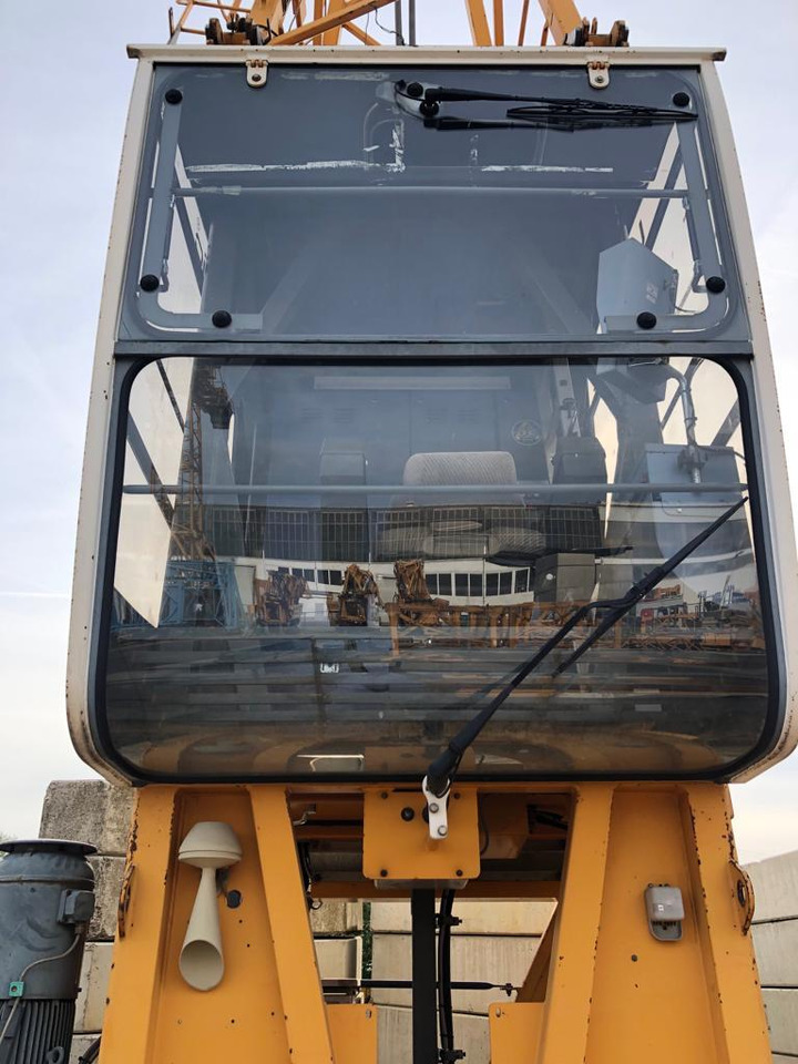 Liebherr 112EC-H Litronic - Guindaste de torre: foto 1 Liebherr 112EC-H Litronic - Guindaste de torre: foto 1