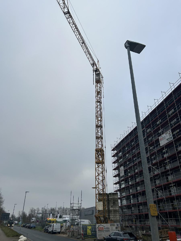 Liebherr 71k Baukran Turmdrehkran 71 K / Baujahr 2003 gebraucht - Guindaste de torre: foto 2 Liebherr 71k Baukran Turmdrehkran 71 K / Baujahr 2003 gebraucht - Guindaste de torre: foto 2