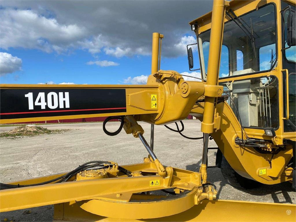 Motoniveladora CAT 140 H: foto 8