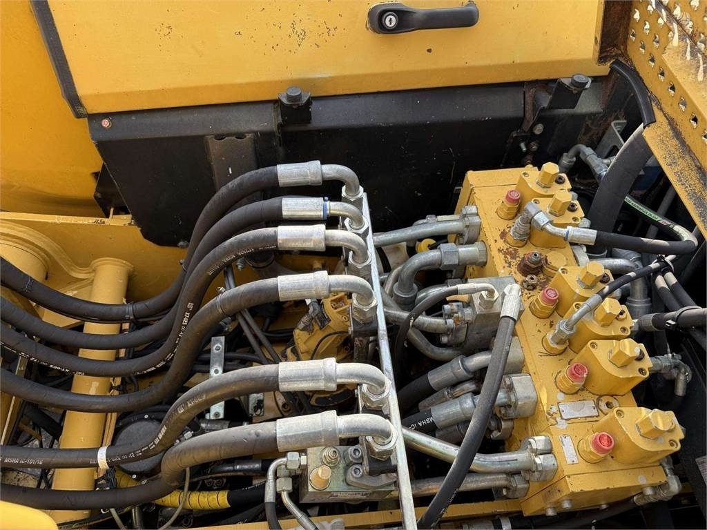 Escavadeira de rodas CAT M315C: foto 18 Escavadeira de rodas CAT M315C: foto 18