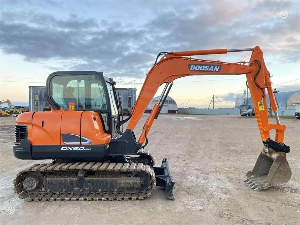 Doosan DX 60 C - Mini escavadeira: foto 5 Doosan DX 60 C - Mini escavadeira: foto 5