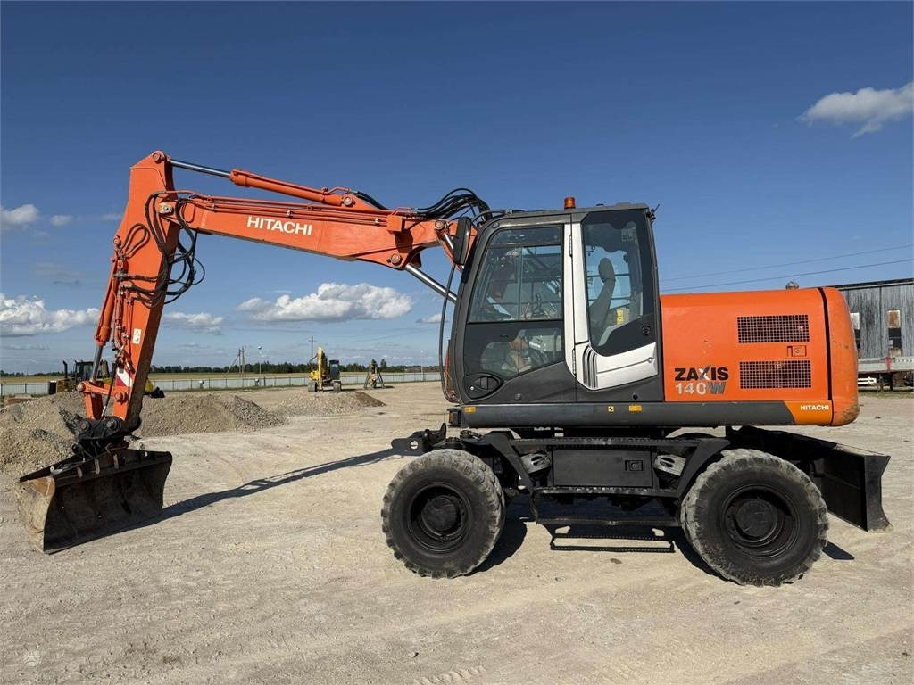 Hitachi ZX 140 W - Escavadeira de rodas: foto 3 Hitachi ZX 140 W - Escavadeira de rodas: foto 3