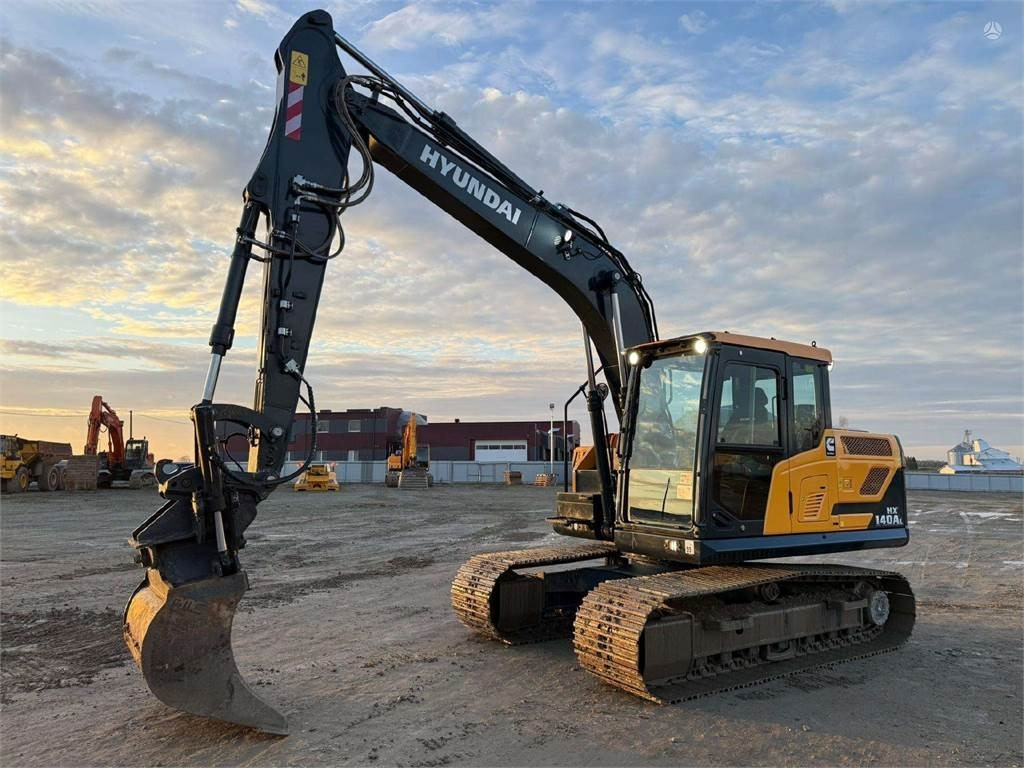 Hyundai HX 140 A L , 2270 H !!! - Escavadora de rastos: foto 2 Hyundai HX 140 A L , 2270 H !!! - Escavadora de rastos: foto 2