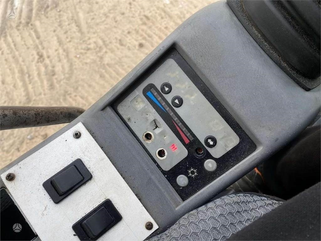 Escavadora de rastos Kobelco SK-200 LC Mark V: foto 21