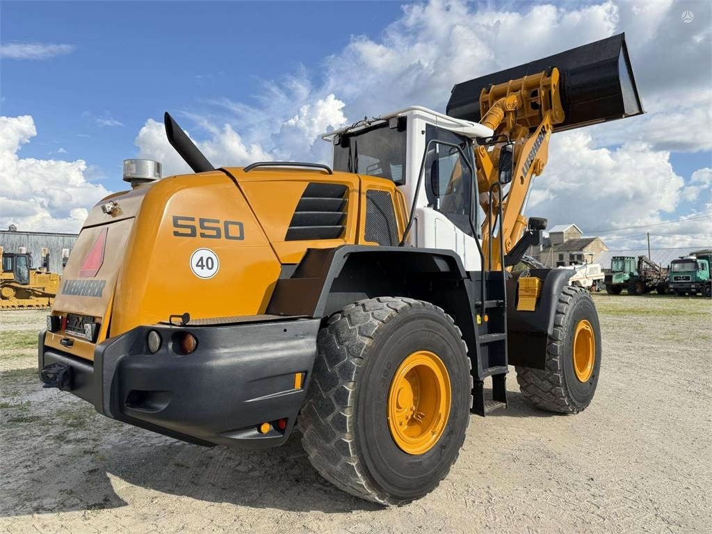 Liebherr L 550 , quick coupler - Pá carregadora de rodas: foto 2 Liebherr L 550 , quick coupler - Pá carregadora de rodas: foto 2