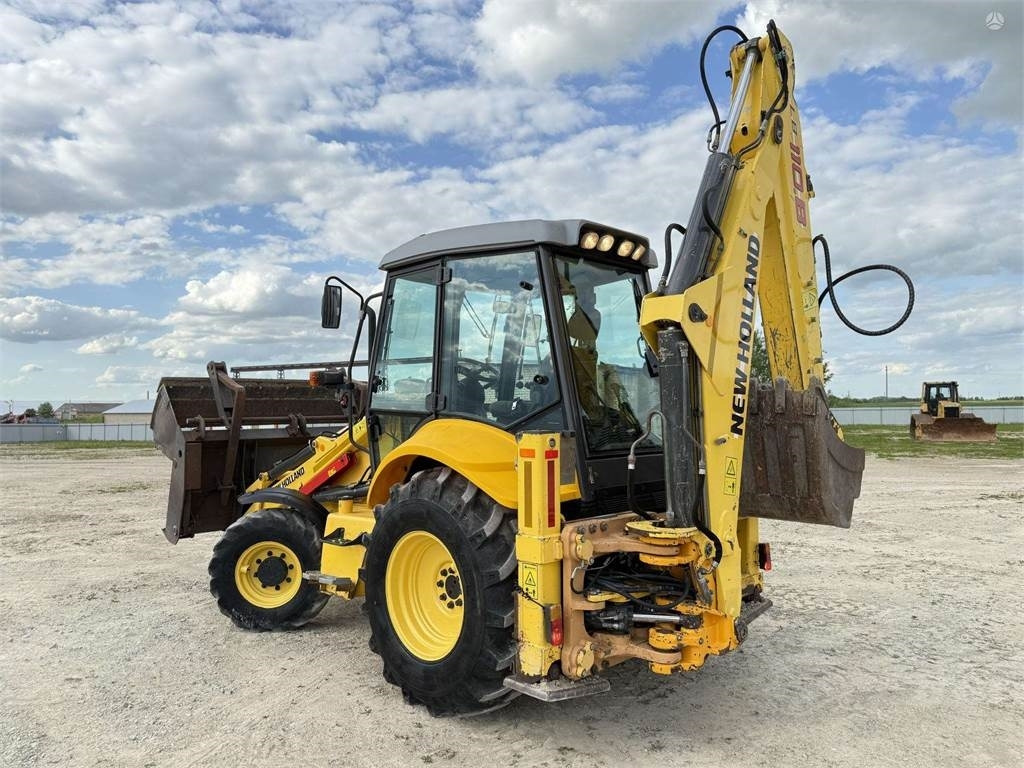 New Holland LB 110 B-4PT - Retroescavadeira: foto 5 New Holland LB 110 B-4PT - Retroescavadeira: foto 5