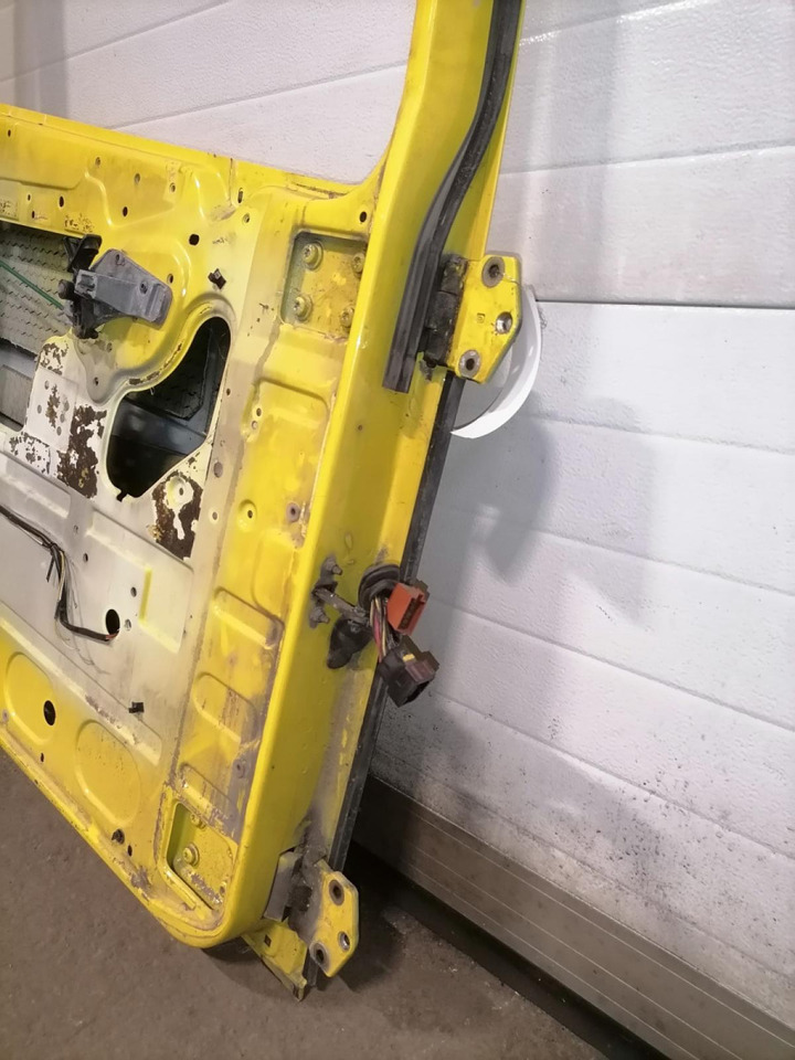 DAF Door 1676218 - Porta e peças por Camião: foto 3 DAF Door 1676218 - Porta e peças por Camião: foto 3