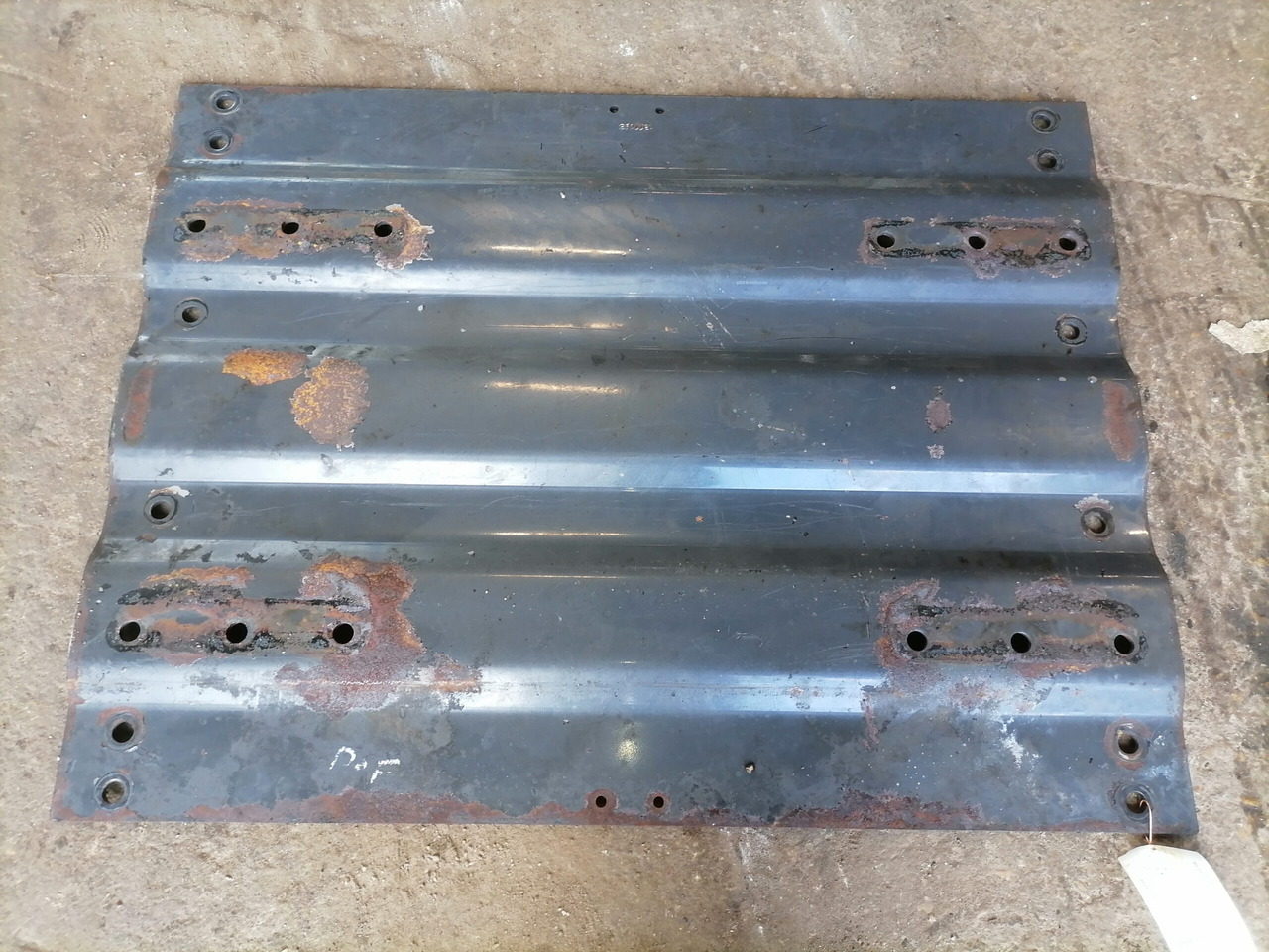 DAF Saddle plate 1377193 - Quinta-roda por Camião: foto 3 DAF Saddle plate 1377193 - Quinta-roda por Camião: foto 3