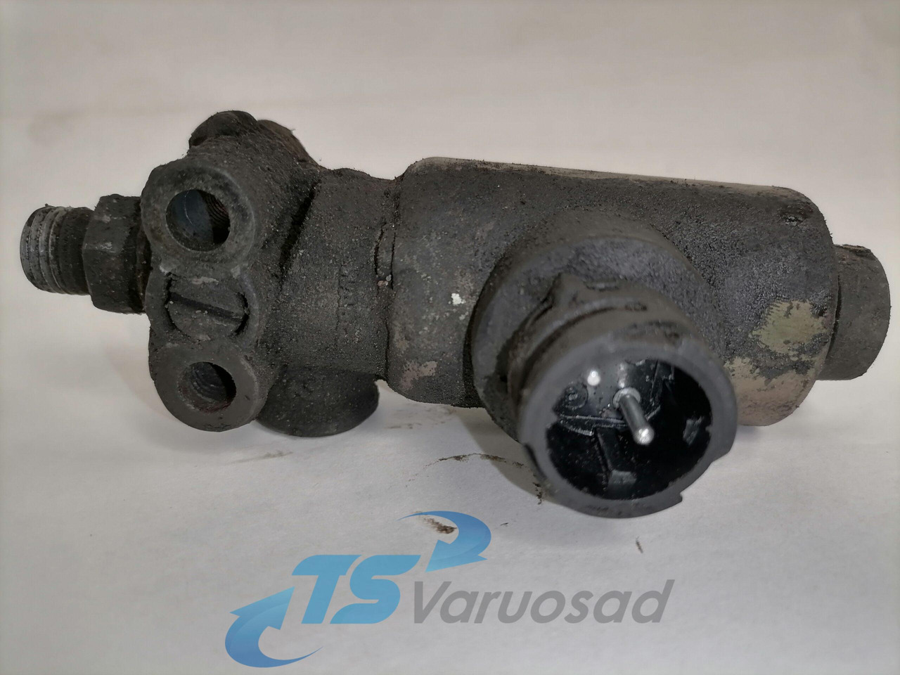 DAF Solenoid valve 4721726860 - Válvula de freio por Camião: foto 3 DAF Solenoid valve 4721726860 - Válvula de freio por Camião: foto 3