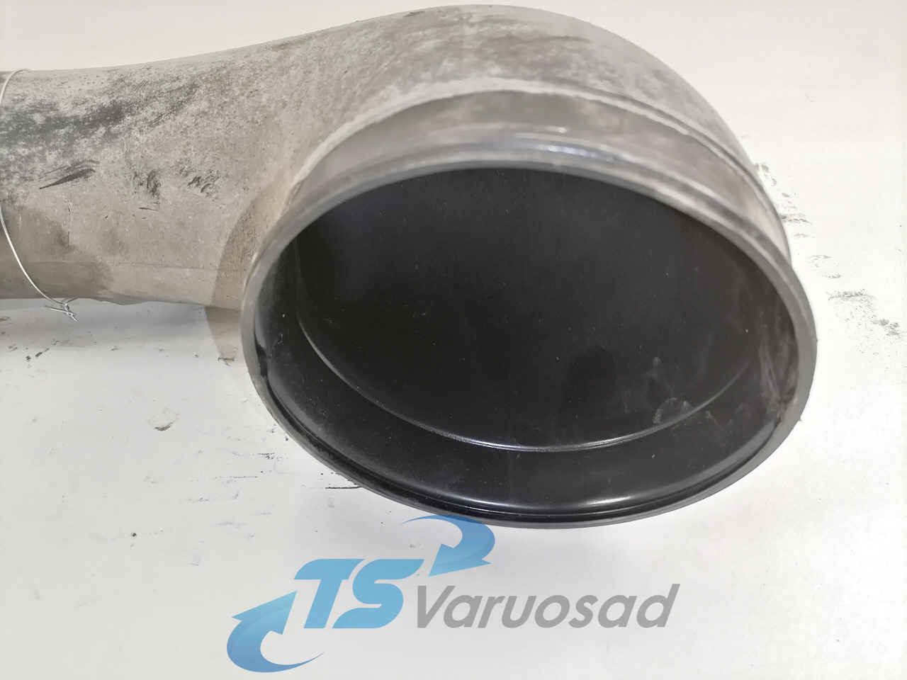 MAN Air intake 81082010490 - Sistema de admissão de ar por Camião: foto 4 MAN Air intake 81082010490 - Sistema de admissão de ar por Camião: foto 4