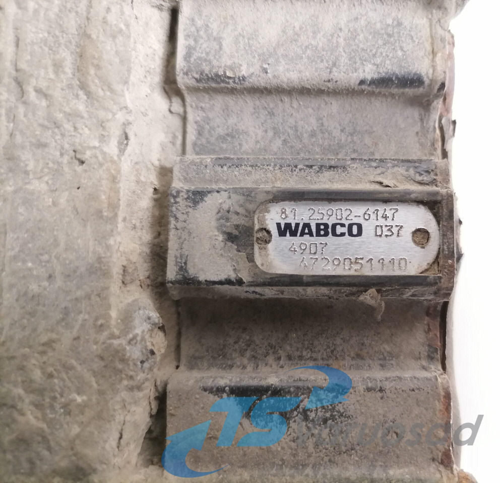 MAN Air suspension control valve, ECAS 4729051110 - Válvula de freio por Camião: foto 2 MAN Air suspension control valve, ECAS 4729051110 - Válvula de freio por Camião: foto 2