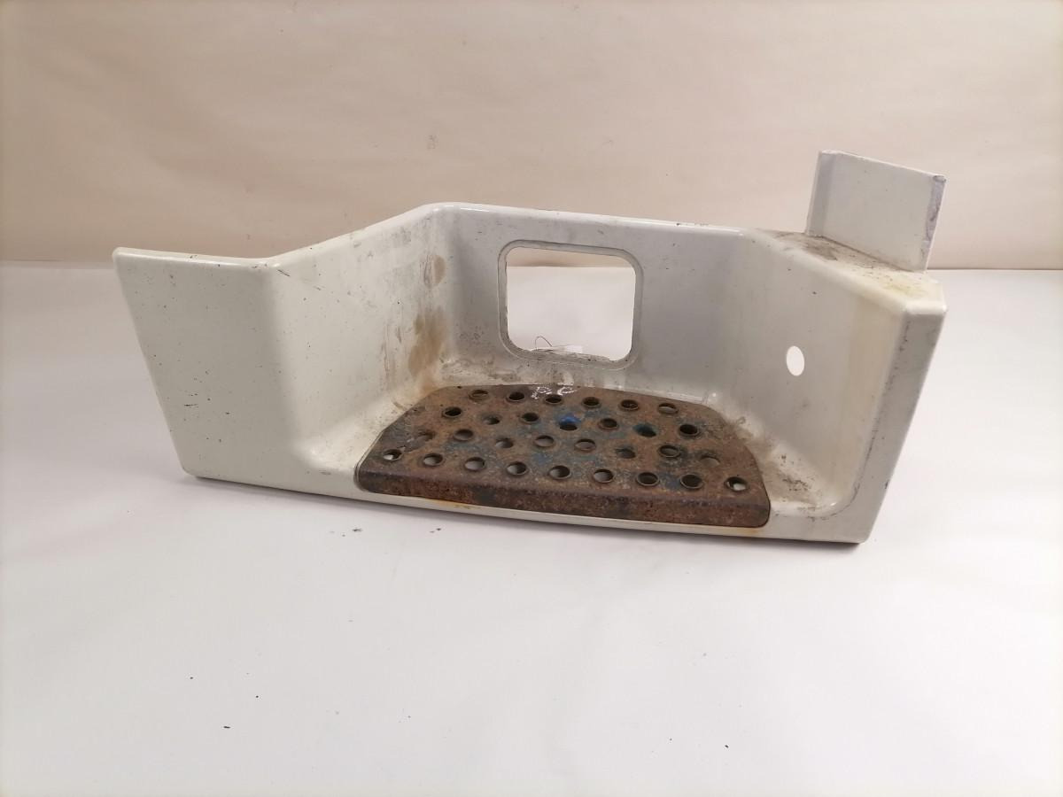 MAN Astmelaua plastik 81615100680 - Estribo por Camião: foto 1 MAN Astmelaua plastik 81615100680 - Estribo por Camião: foto 1