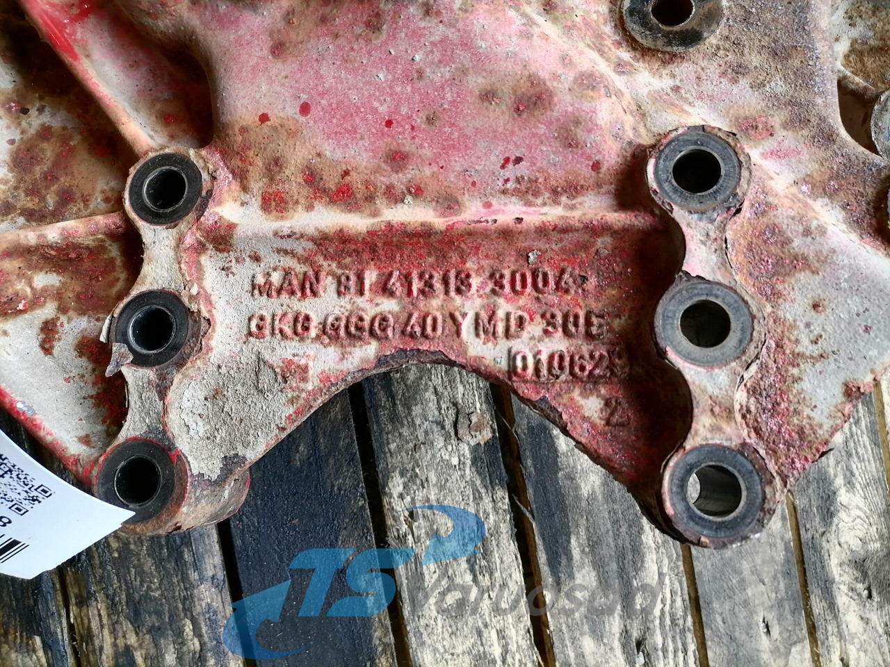 MAN Bracket 81413133004 - Estrutura/ Châssis por Camião: foto 2 MAN Bracket 81413133004 - Estrutura/ Châssis por Camião: foto 2