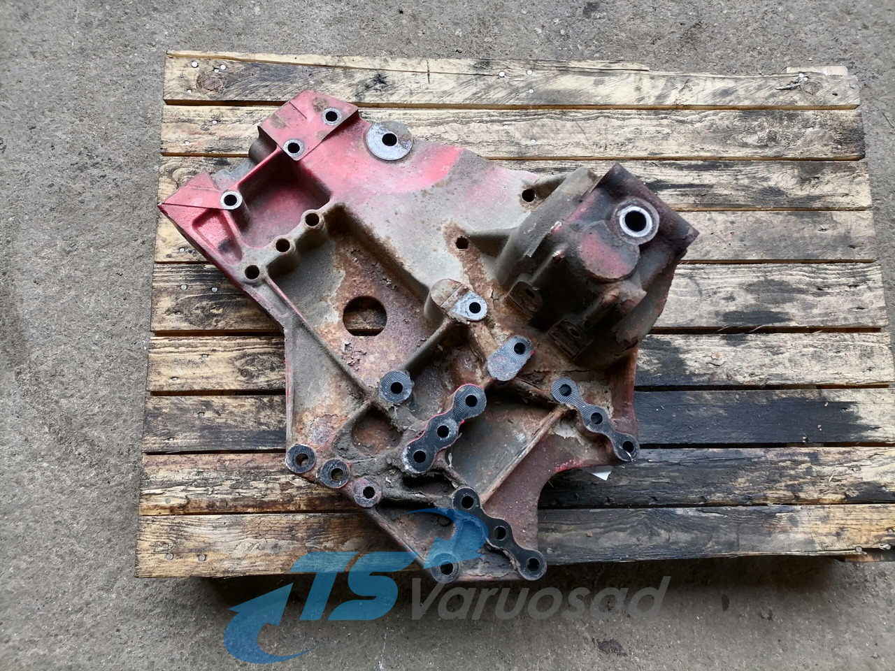 MAN Bracket 81413133005 - Estrutura/ Châssis por Camião: foto 2 MAN Bracket 81413133005 - Estrutura/ Châssis por Camião: foto 2