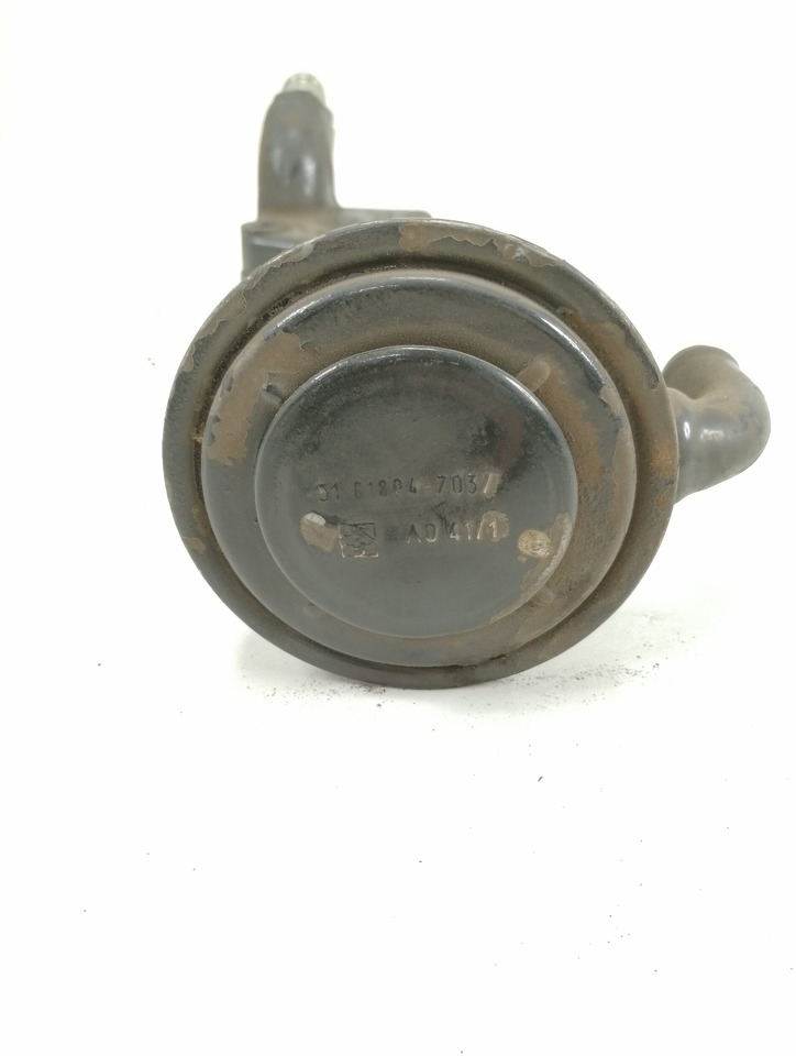 MAN Crankcase Ventilation Pipe 51018023047 - Cárter por Camião: foto 3 MAN Crankcase Ventilation Pipe 51018023047 - Cárter por Camião: foto 3