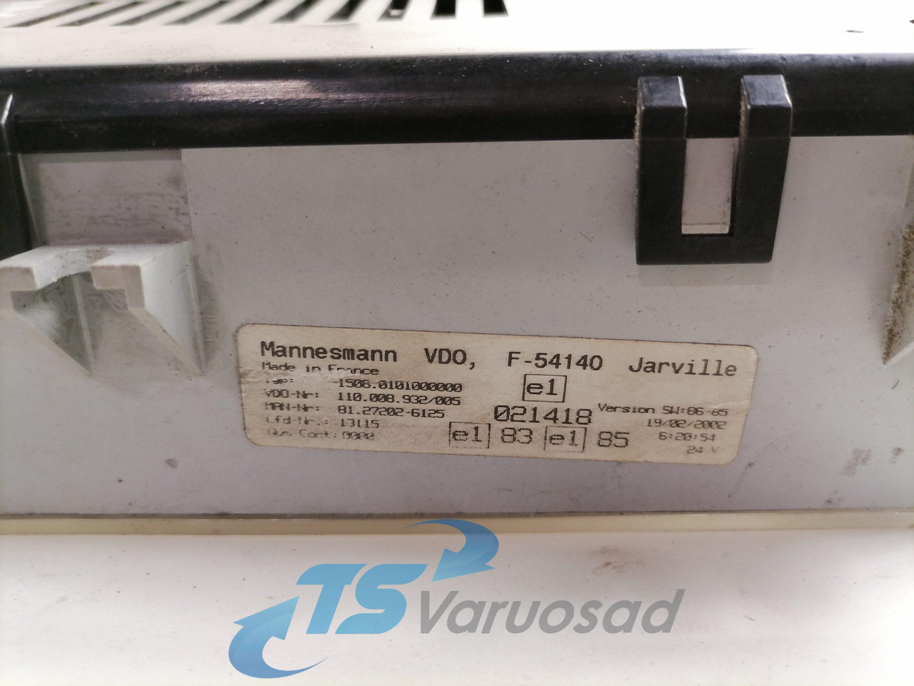 MAN Dashboard 81272026125 - Painel de instrumentos por Camião: foto 2 MAN Dashboard 81272026125 - Painel de instrumentos por Camião: foto 2