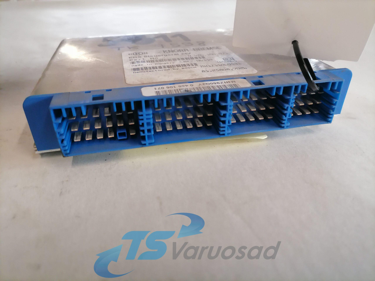 MAN Ecu, EBS 81258087026 - Centralina electrónica por Camião: foto 2 MAN Ecu, EBS 81258087026 - Centralina electrónica por Camião: foto 2