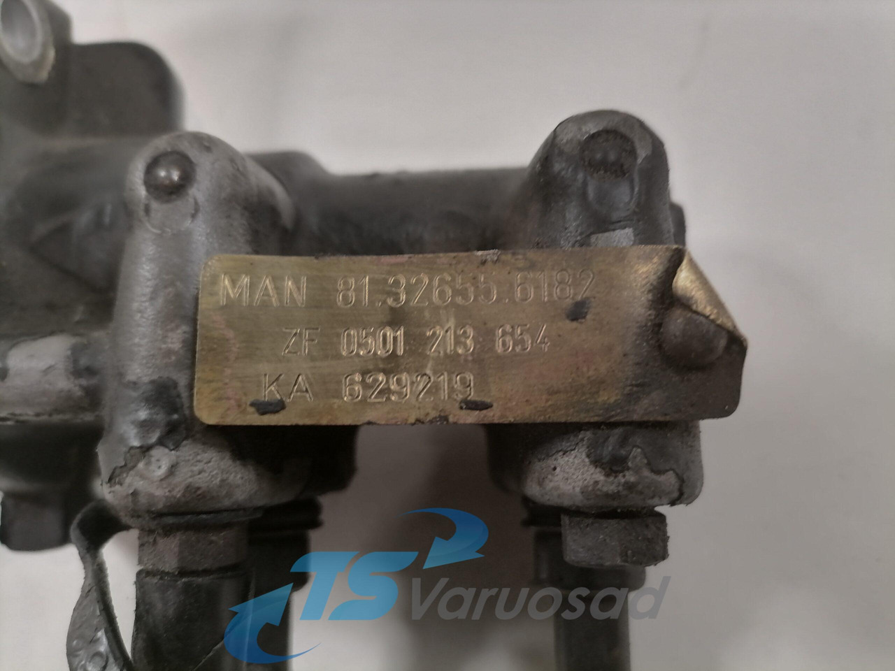 MAN Gear control 81326556182 - Caixas de velocidade e peças por Camião: foto 4 MAN Gear control 81326556182 - Caixas de velocidade e peças por Camião: foto 4