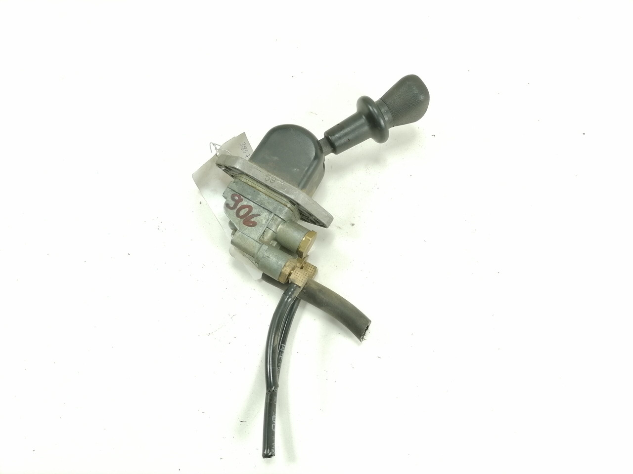 MAN Handbrake control lever - - Peça universal por Camião: foto 1 MAN Handbrake control lever - - Peça universal por Camião: foto 1
