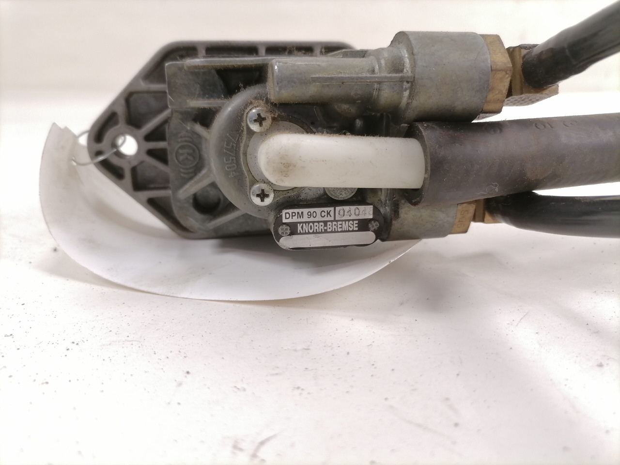 MAN Handbrake control lever - - Peça universal por Camião: foto 2 MAN Handbrake control lever - - Peça universal por Camião: foto 2