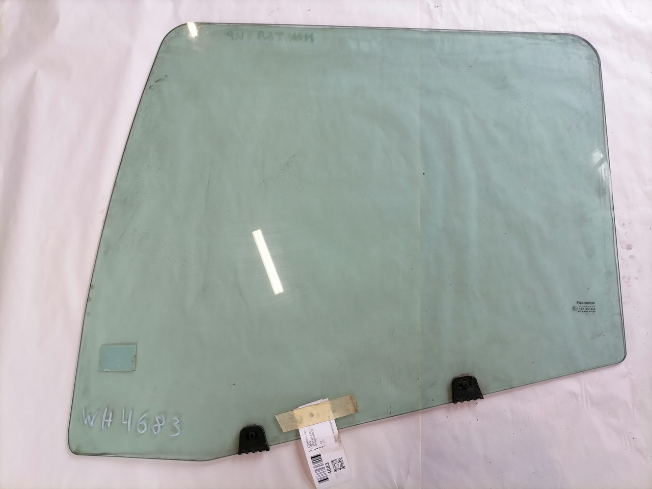 MAN Küljeklaas, vasak 81626450039 - Vidro e peças por Camião: foto 2 MAN Küljeklaas, vasak 81626450039 - Vidro e peças por Camião: foto 2