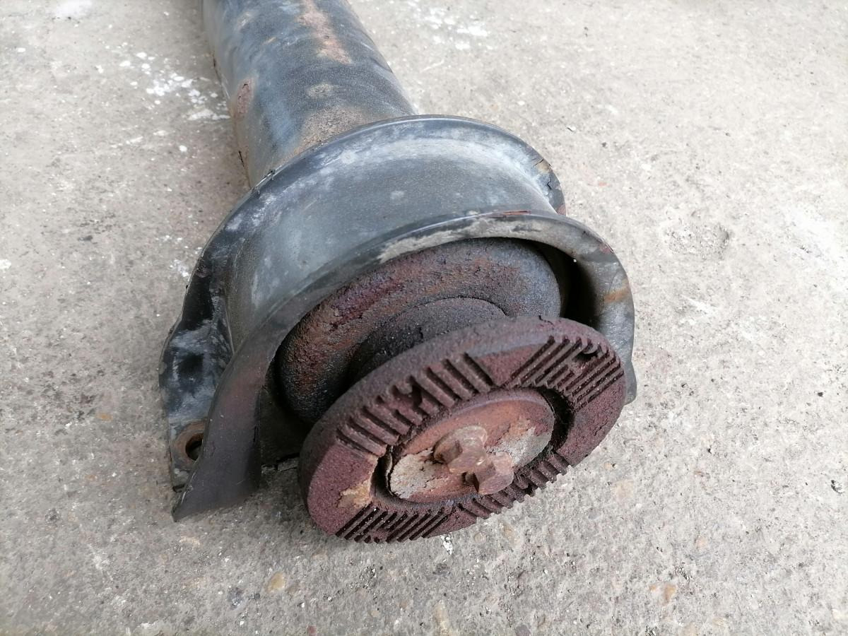 MAN Propeller shaft 81393526163 - Veio de transmissão por Camião: foto 3 MAN Propeller shaft 81393526163 - Veio de transmissão por Camião: foto 3