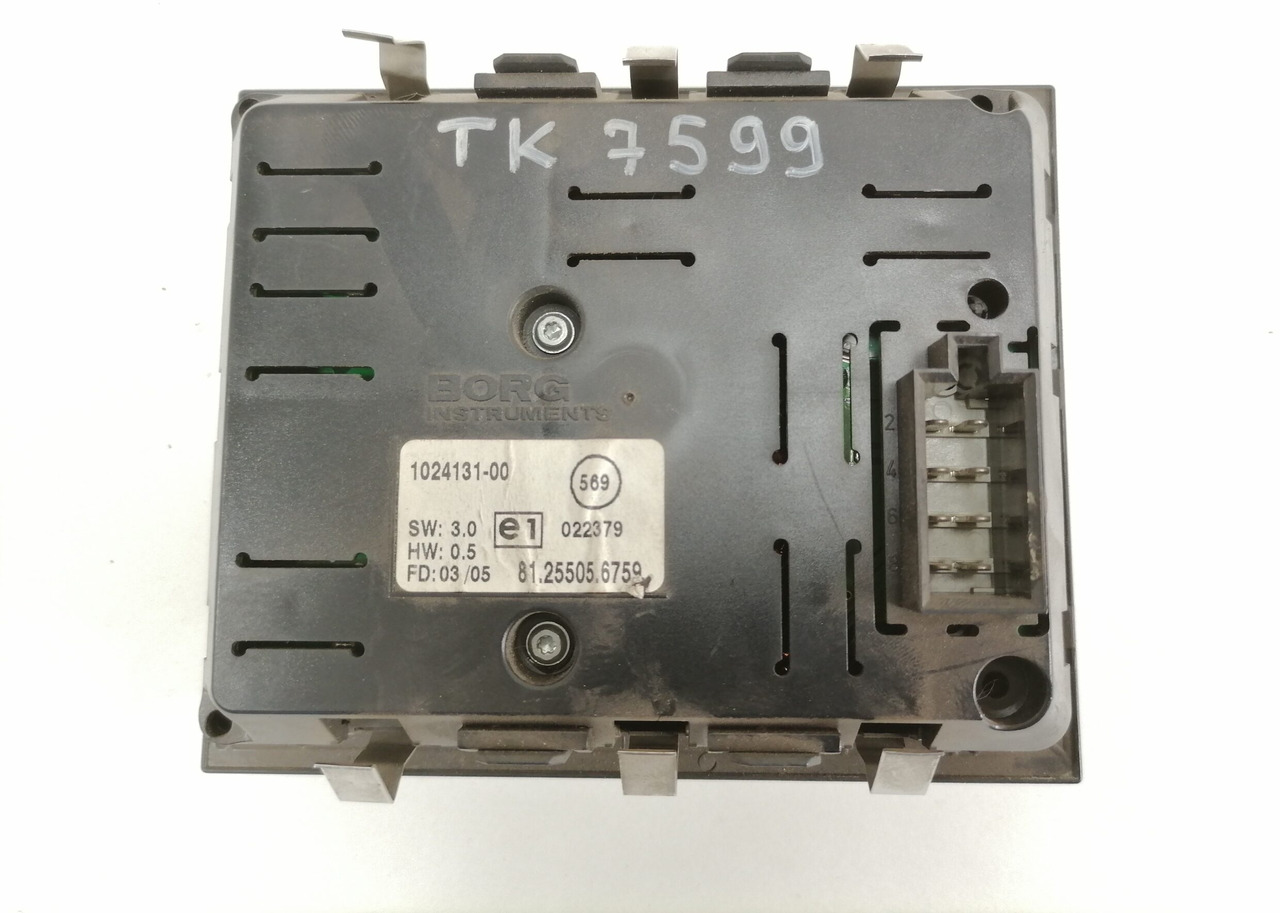 MAN Radio / Telefon 81255056759 - Centralina electrónica por Camião: foto 4 MAN Radio / Telefon 81255056759 - Centralina electrónica por Camião: foto 4