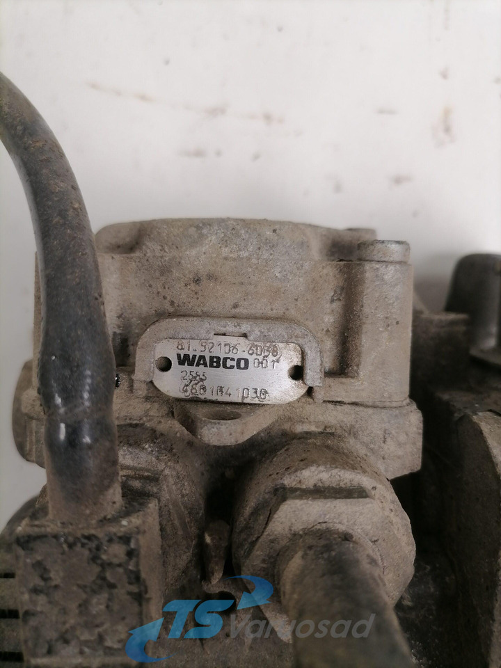 MAN Rear axel brake pressure control valve 4801041030 - Válvula de freio por Camião: foto 5 MAN Rear axel brake pressure control valve 4801041030 - Válvula de freio por Camião: foto 5