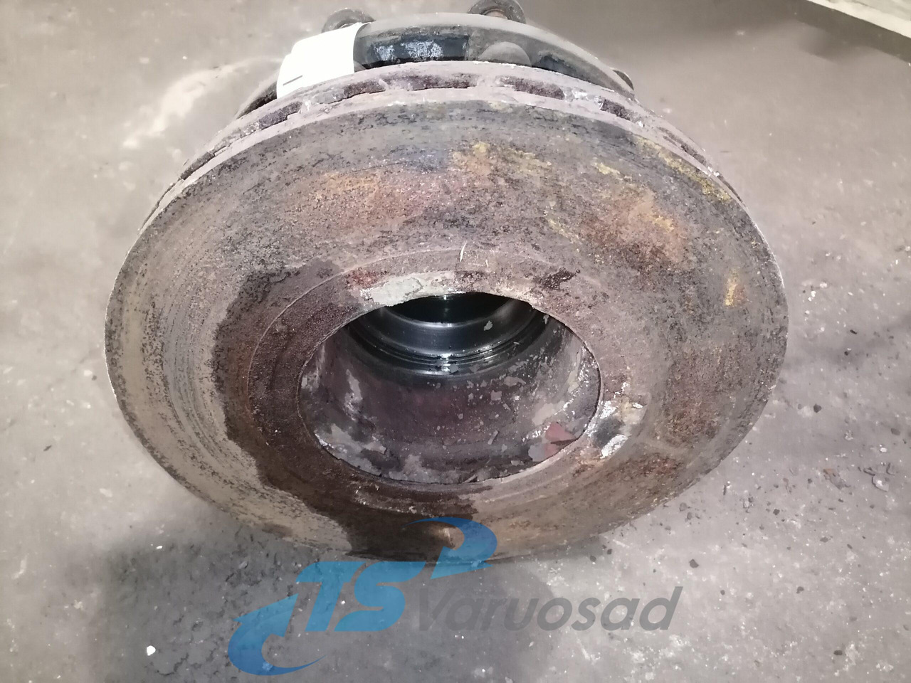 MAN Rear axel hub 81357010155 - Cubo de roda por Camião: foto 3 MAN Rear axel hub 81357010155 - Cubo de roda por Camião: foto 3