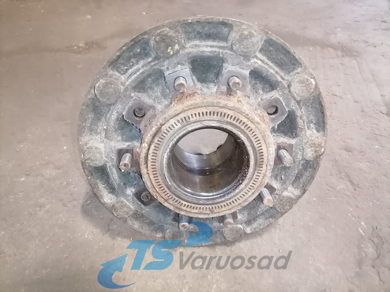 MAN Rear axel hub 81357010155 - Cubo de roda por Camião: foto 2 MAN Rear axel hub 81357010155 - Cubo de roda por Camião: foto 2