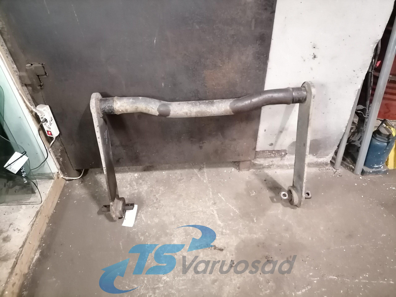 Mercedes-Benz Anti-roll bar A9423200211 - Barra estabilizadora por Camião: foto 1 Mercedes-Benz Anti-roll bar A9423200211 - Barra estabilizadora por Camião: foto 1