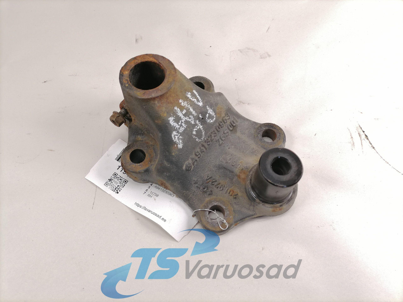 Mercedes-Benz Anti-roll bar bracket A9413230963 - Barra estabilizadora por Camião: foto 1 Mercedes-Benz Anti-roll bar bracket A9413230963 - Barra estabilizadora por Camião: foto 1
