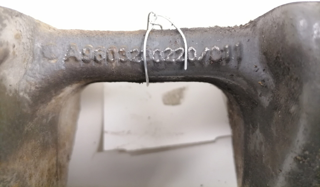 Mercedes-Benz Anti-roll bar bracket A9603230220 - Barra estabilizadora por Camião: foto 3 Mercedes-Benz Anti-roll bar bracket A9603230220 - Barra estabilizadora por Camião: foto 3