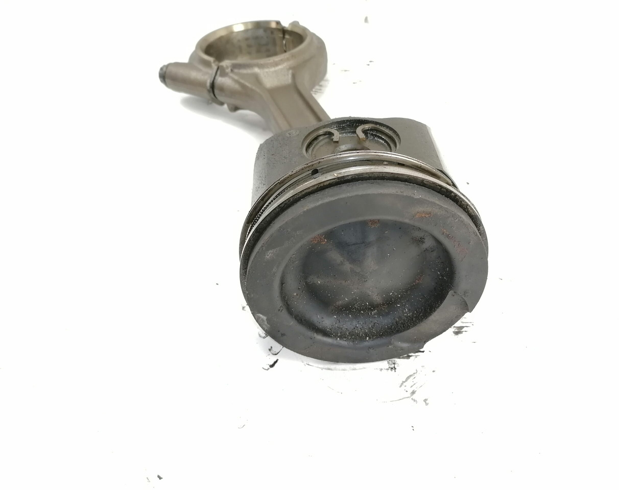 Mercedes-Benz Connecting rod + piston A4710371601 - Piston/ Anel/ Buch por Camião: foto 3 Mercedes-Benz Connecting rod + piston A4710371601 - Piston/ Anel/ Buch por Camião: foto 3