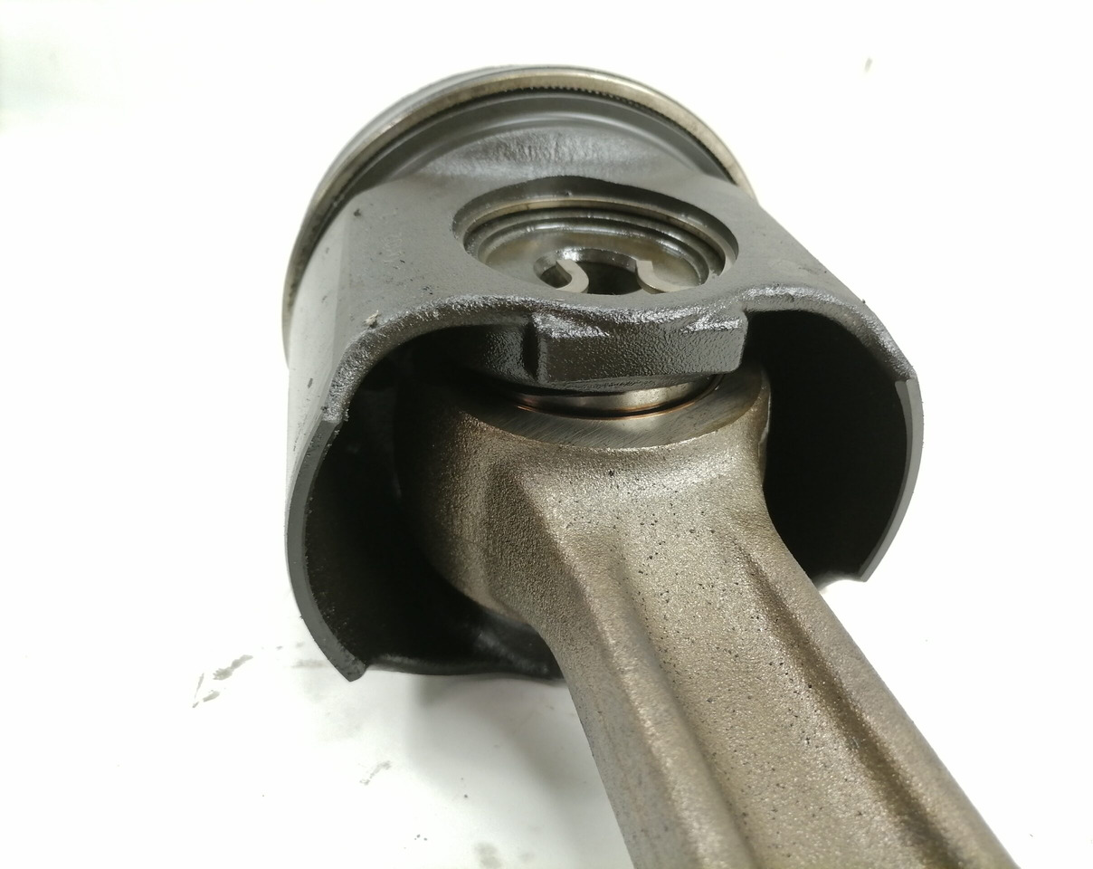 Mercedes-Benz Connecting rod + piston A4710371601 - Piston/ Anel/ Buch por Camião: foto 4 Mercedes-Benz Connecting rod + piston A4710371601 - Piston/ Anel/ Buch por Camião: foto 4