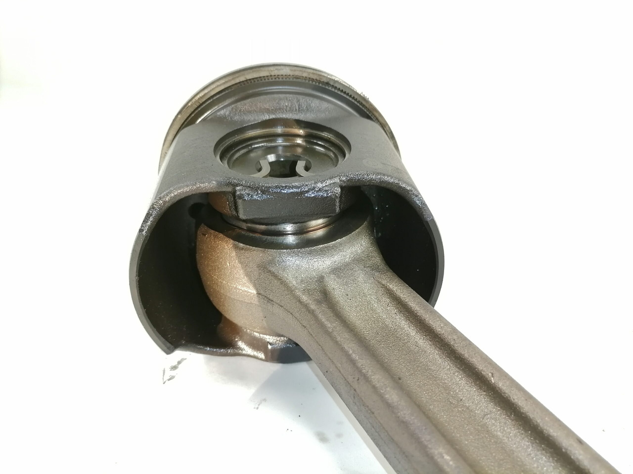 Mercedes-Benz Connecting rod + piston A4710371601 - Piston/ Anel/ Buch por Camião: foto 4 Mercedes-Benz Connecting rod + piston A4710371601 - Piston/ Anel/ Buch por Camião: foto 4