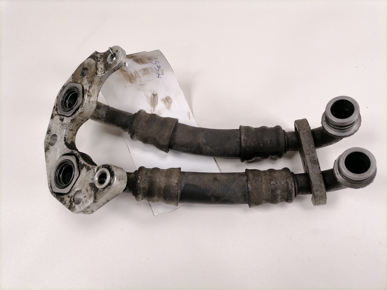 Mercedes-Benz Fuel pipe A4710708232 - Sistema de combustível por Camião: foto 3 Mercedes-Benz Fuel pipe A4710708232 - Sistema de combustível por Camião: foto 3