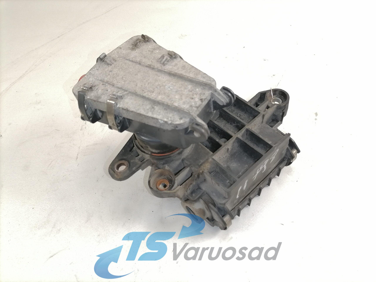 Mercedes-Benz Juhtmestiku harukarp A9305460641 - Fusível por Camião: foto 3 Mercedes-Benz Juhtmestiku harukarp A9305460641 - Fusível por Camião: foto 3