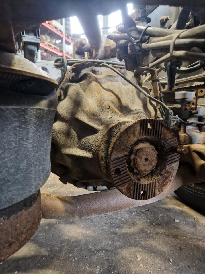 Mercedes-Benz MB Reduktor A0003504303 - Comando final por Camião: foto 1 Mercedes-Benz MB Reduktor A0003504303 - Comando final por Camião: foto 1