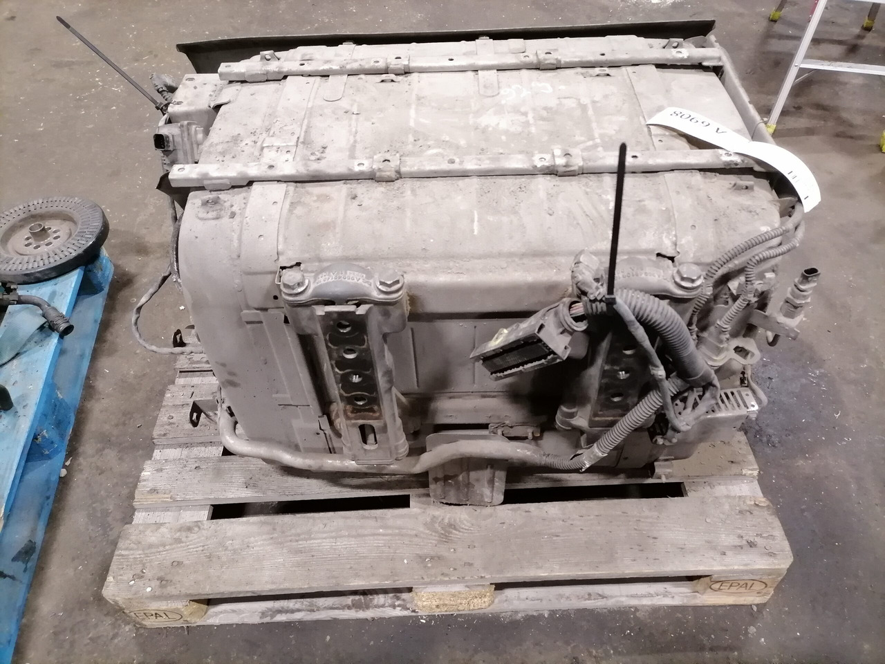 Mercedes-Benz Muffler A0064908512 - Silenciador por Camião: foto 4 Mercedes-Benz Muffler A0064908512 - Silenciador por Camião: foto 4